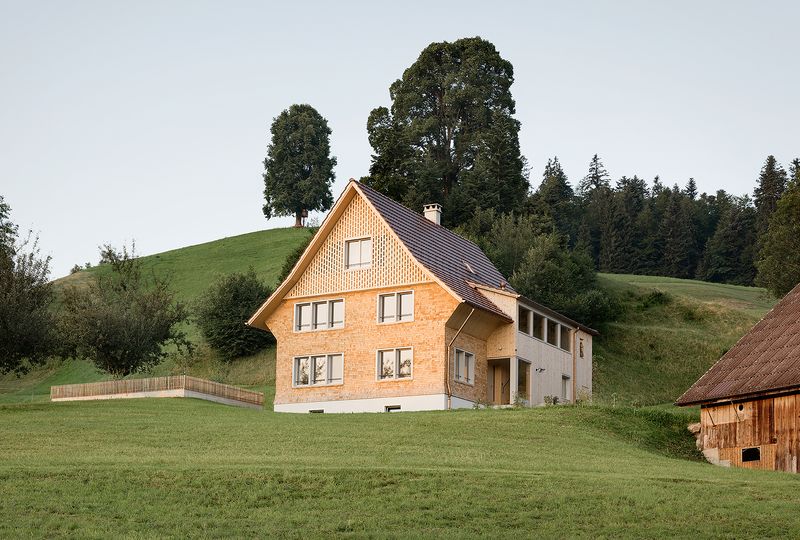 Holzbauarchitektur_Bauernhaus_Chilenegg_Romoos